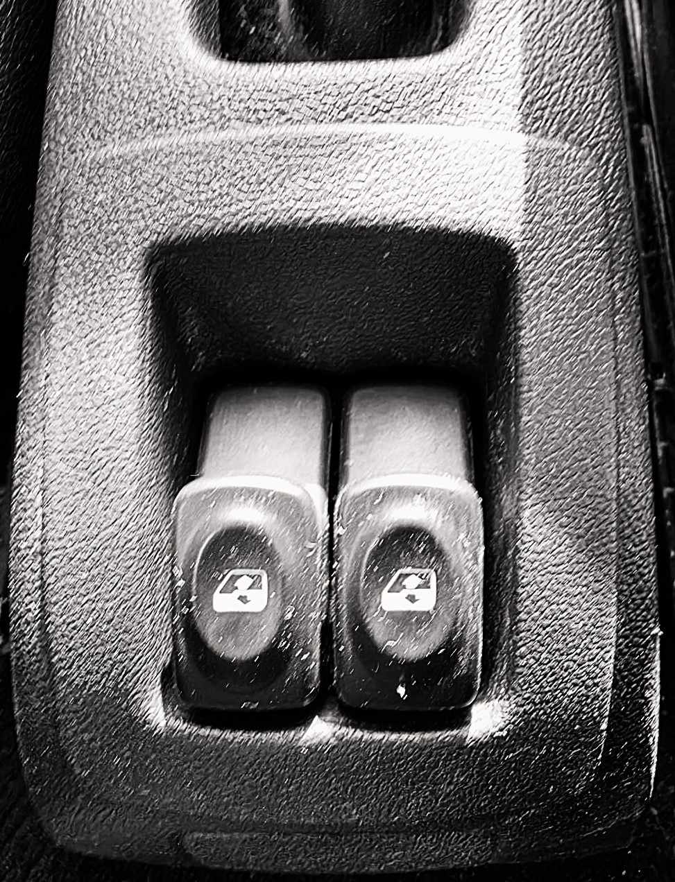 dacia-sandero-2010-gasolina-1149cc