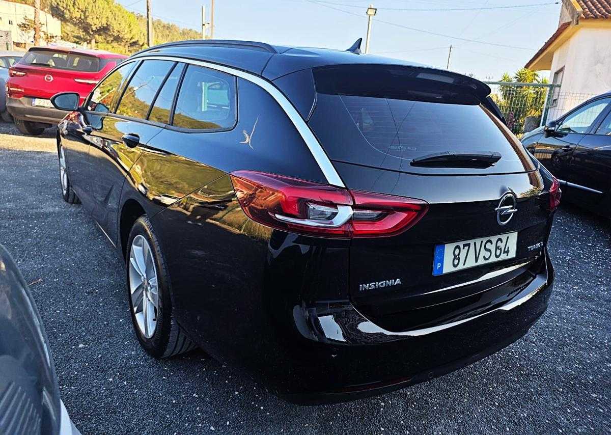 opel-insignia-sports-tourer-2018-diesel-1598cc
