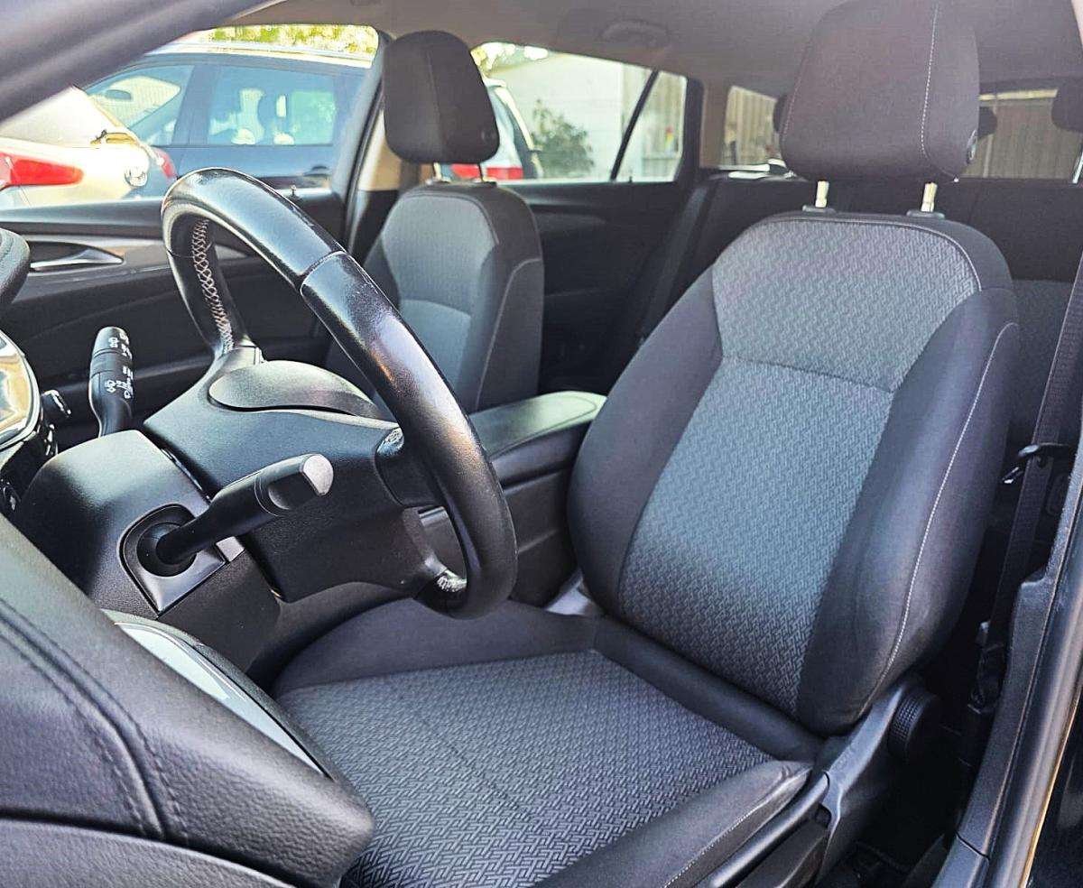 opel-insignia-sports-tourer-2018-diesel-1598cc