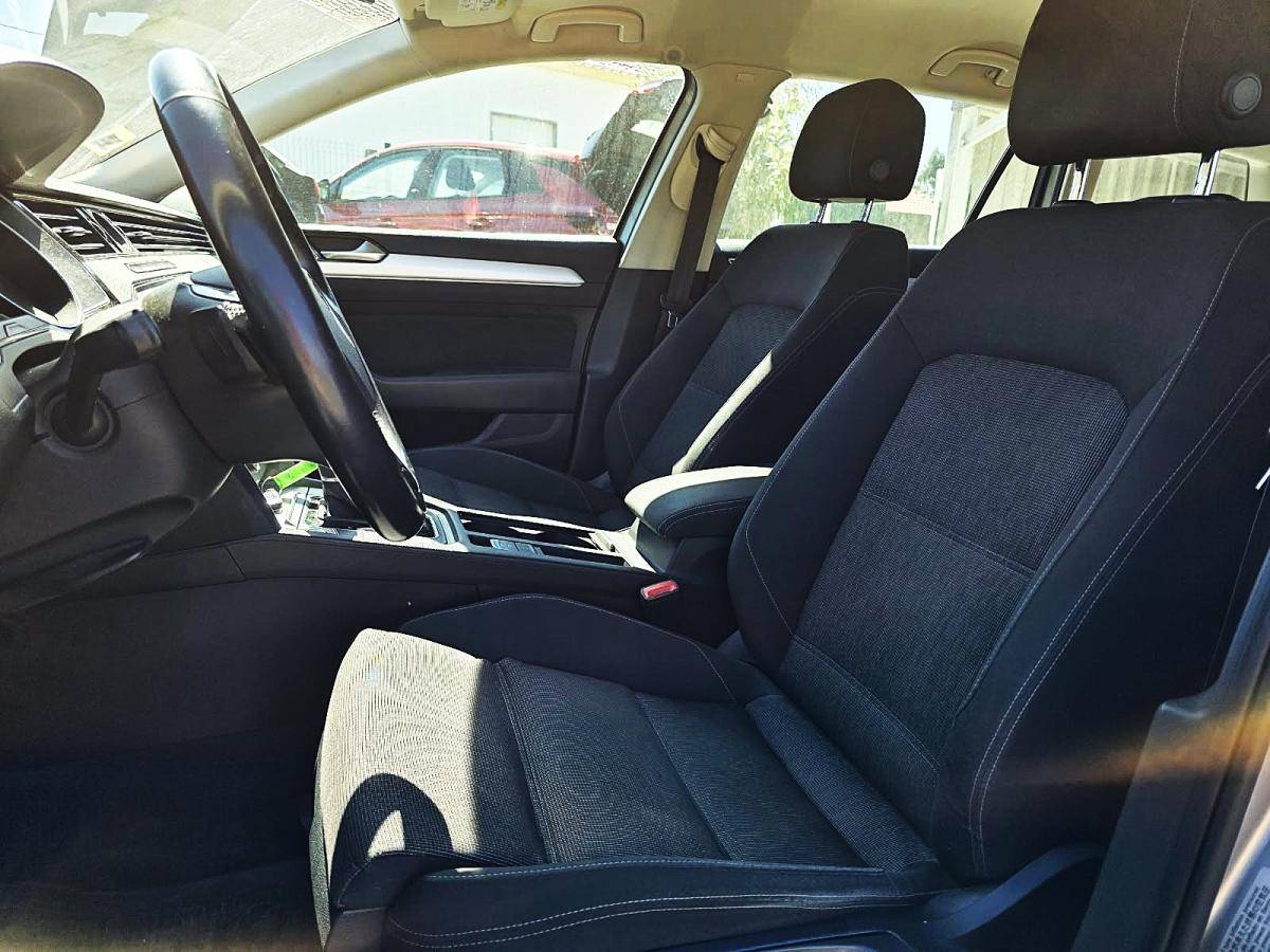 volkswagen-passat-variant-2016-diesel-1598cc