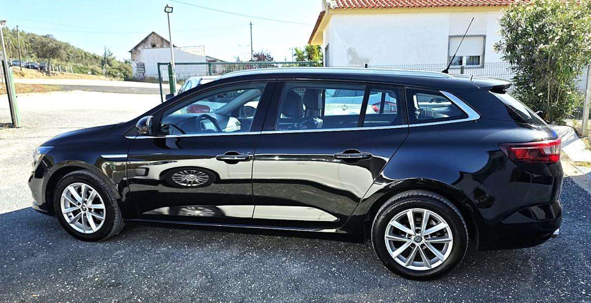 renault-megane-sport-tourer-2016-diesel-1461cc