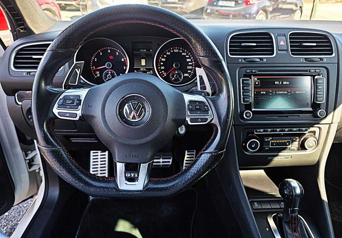 volkswagen-golf-2012-gasolina-1984cc