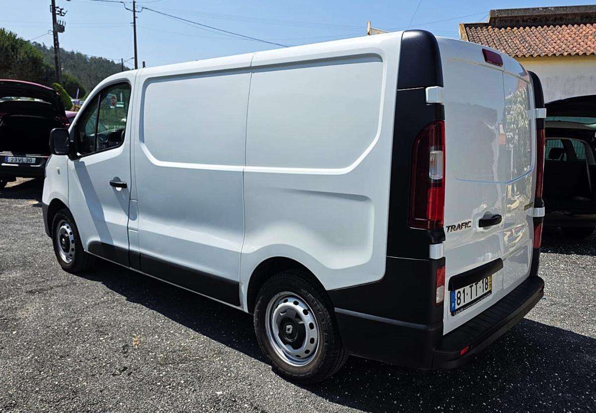 renault-trafic-2017-diesel-1598cc