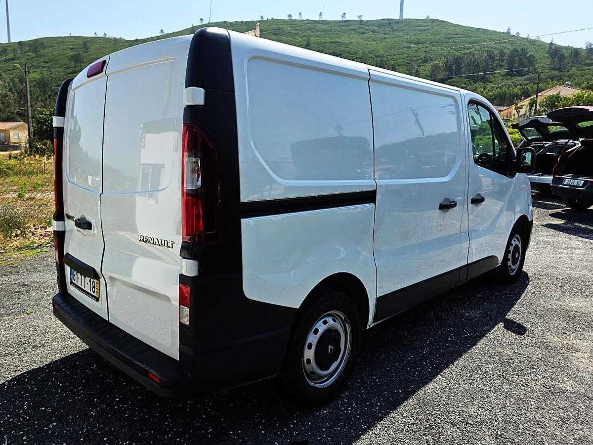 renault-trafic-2017-diesel-1598cc