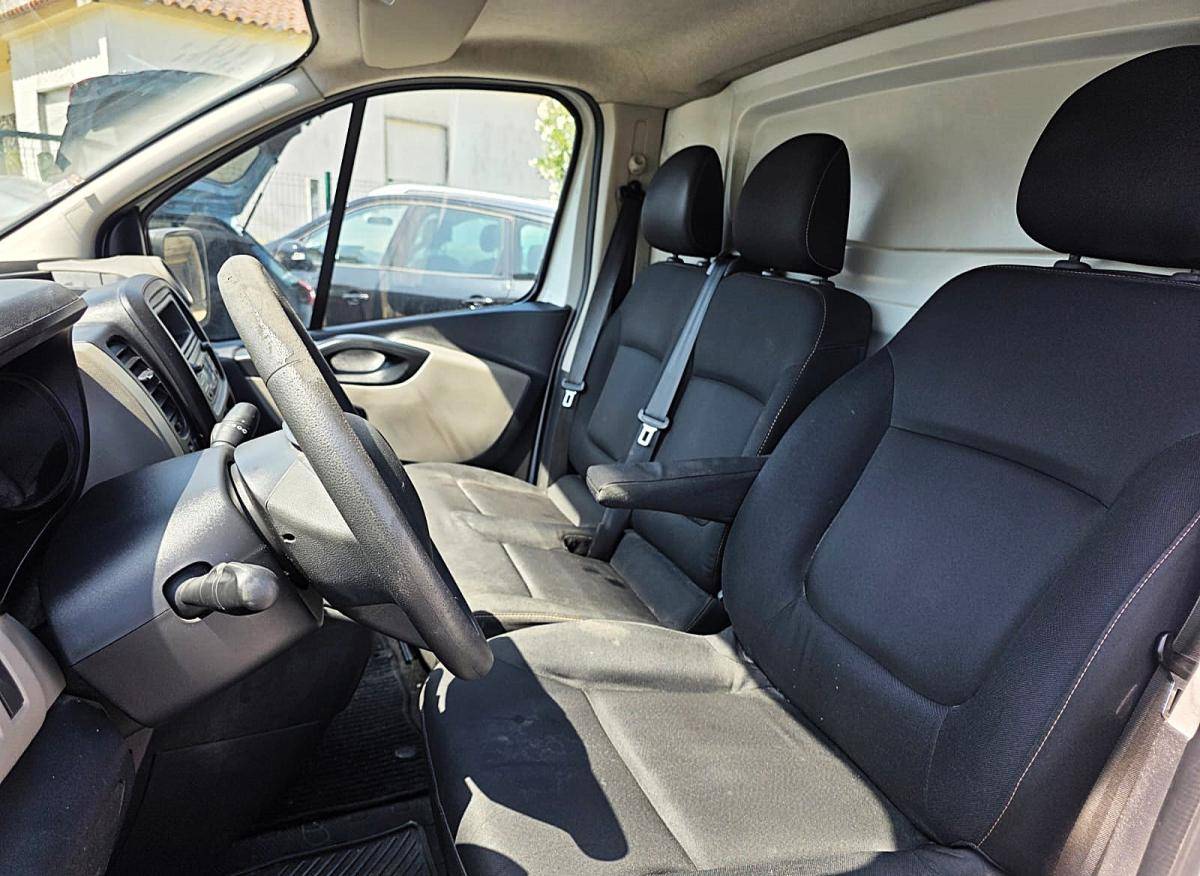 renault-trafic-2017-diesel-1598cc