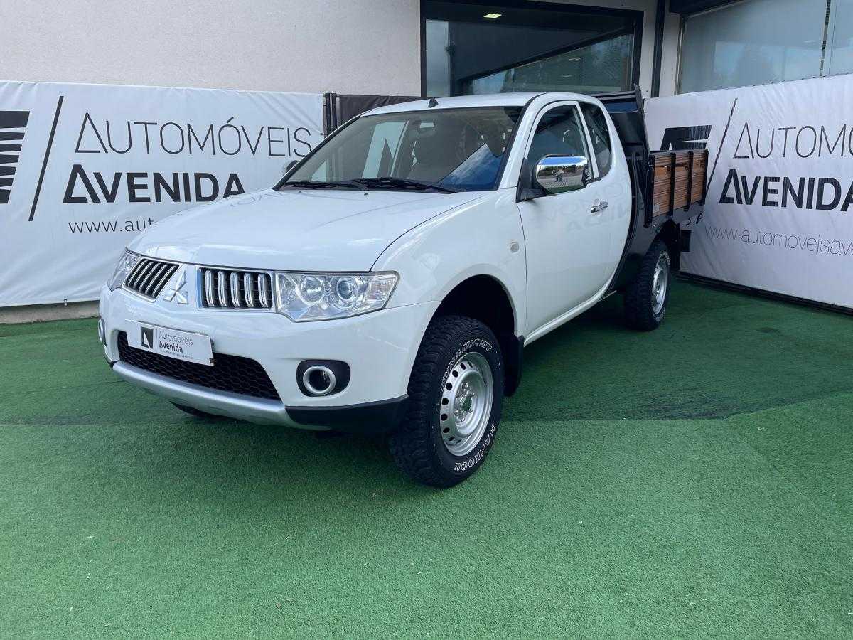 mitsubishi-l200-2011-diesel-2477cc