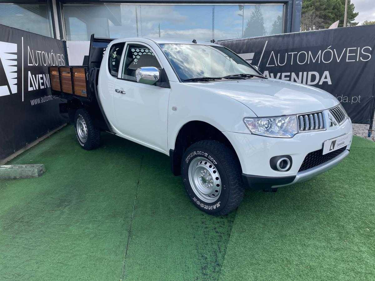 mitsubishi-l200-2011-diesel-2477cc