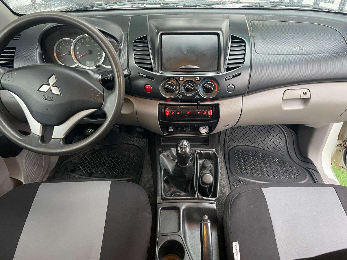 mitsubishi-l200-2010-diesel-2477cc