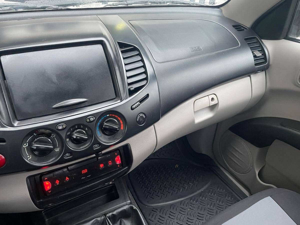 mitsubishi-l200-2010-diesel-2477cc