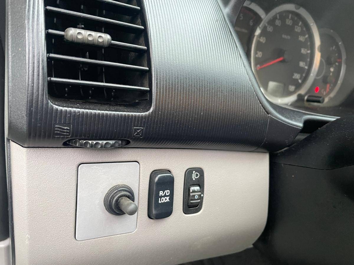 mitsubishi-l200-2010-diesel-2477cc