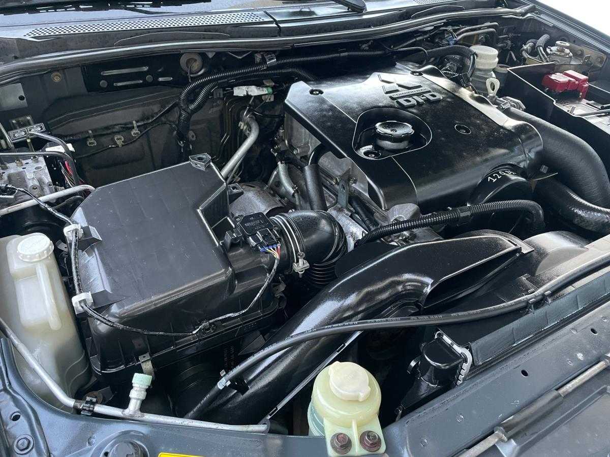 mitsubishi-l200-2006-diesel-2477cc