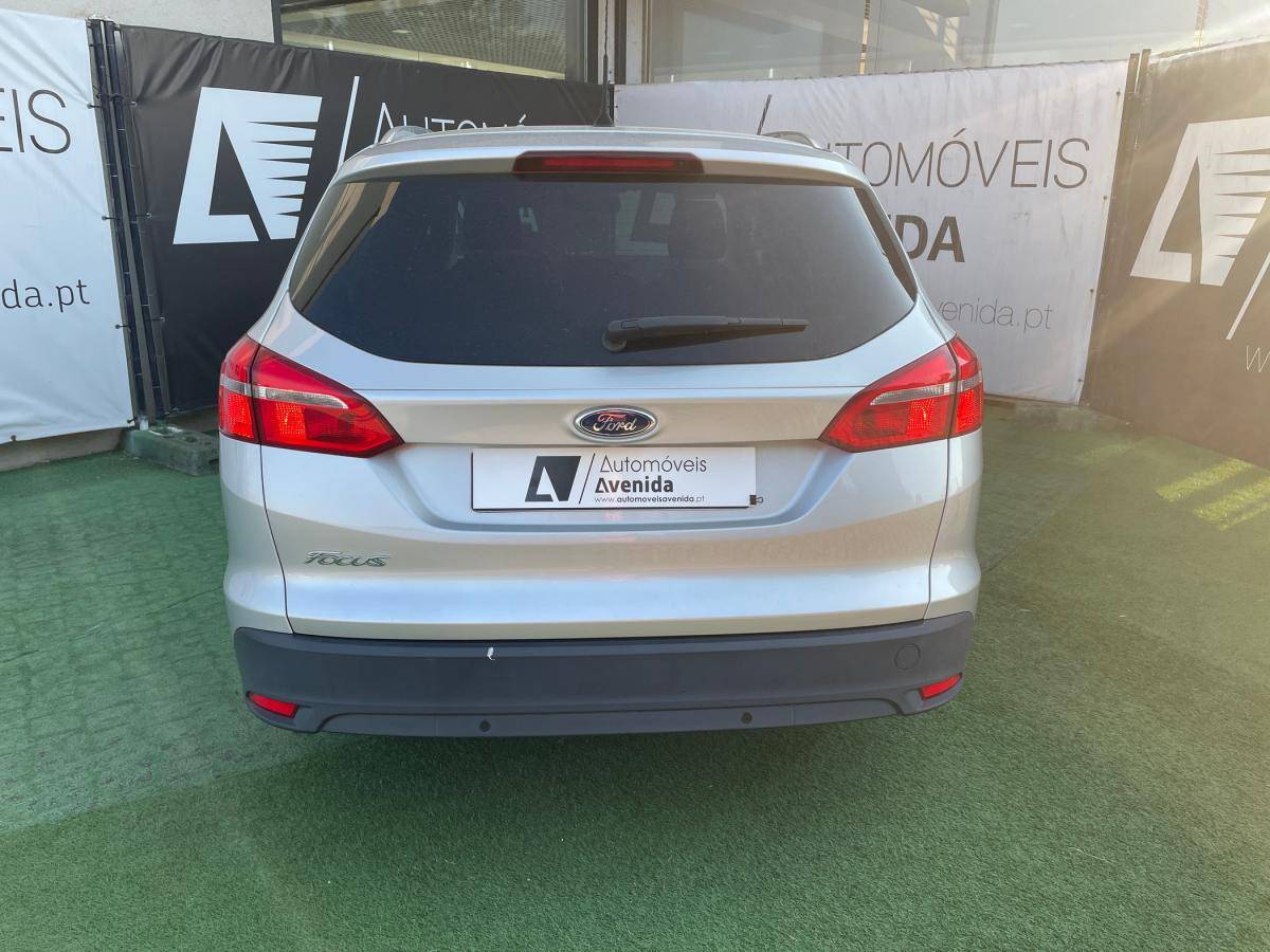 ford-focus-sw-2015-diesel-1499cc