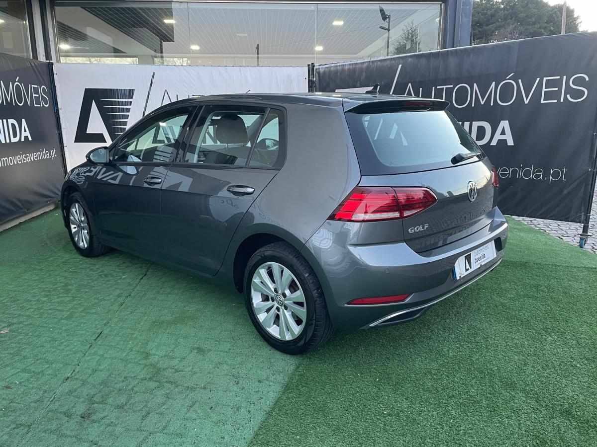 volkswagen-golf-2018-diesel-1598cc