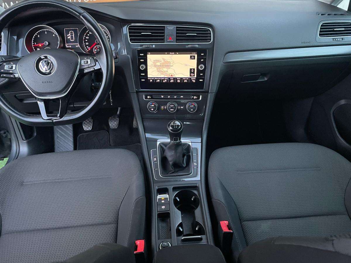 volkswagen-golf-2018-diesel-1598cc