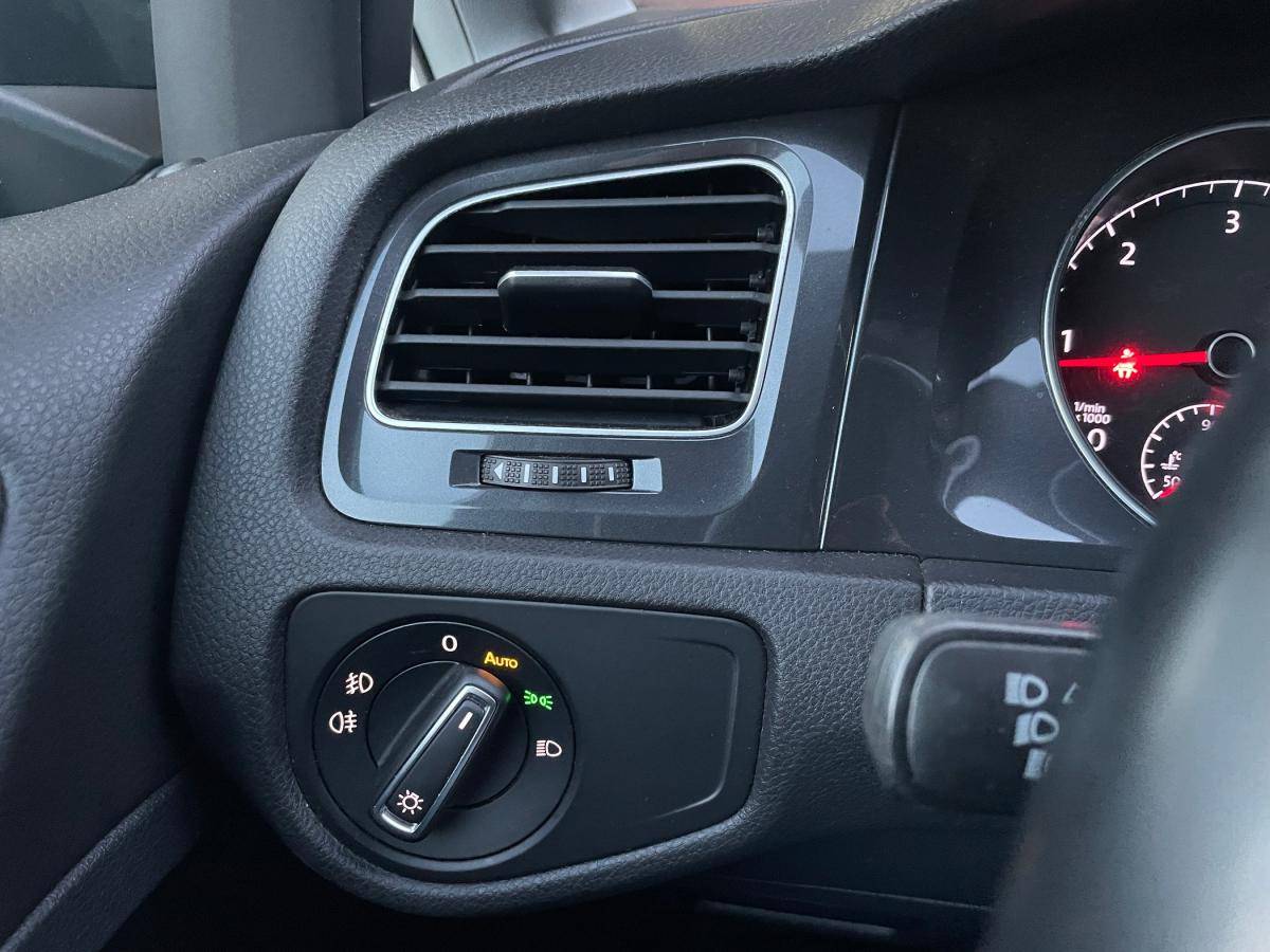 volkswagen-golf-2018-diesel-1598cc