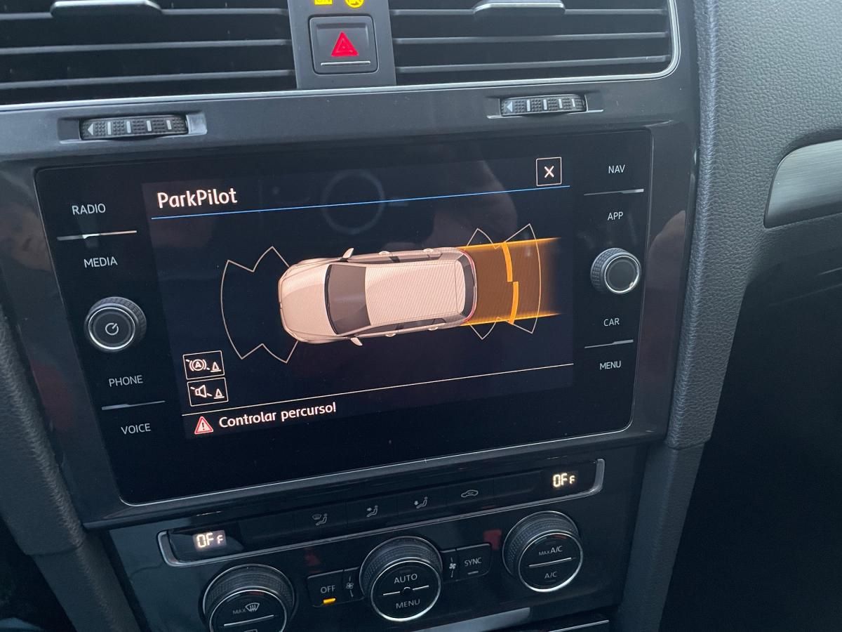 volkswagen-golf-2018-diesel-1598cc