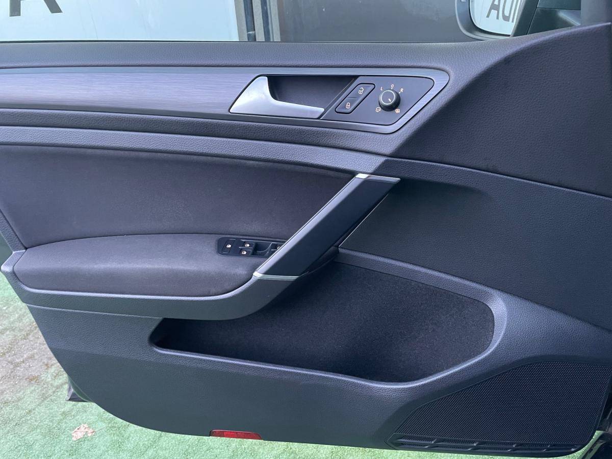 volkswagen-golf-2018-diesel-1598cc