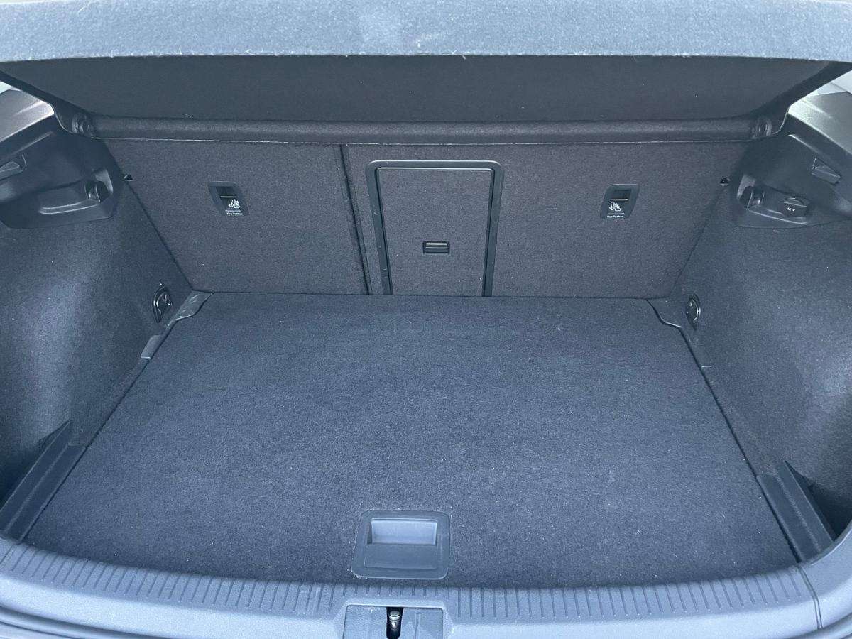 volkswagen-golf-2018-diesel-1598cc