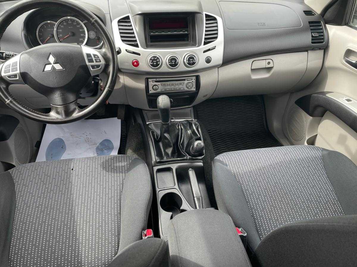 mitsubishi-l200-2012-diesel-2477cc