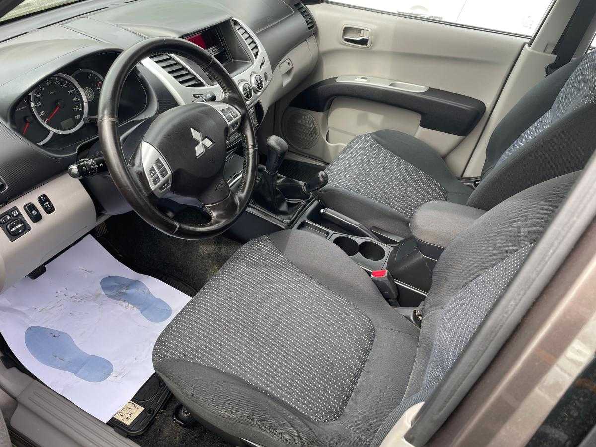 mitsubishi-l200-2012-diesel-2477cc
