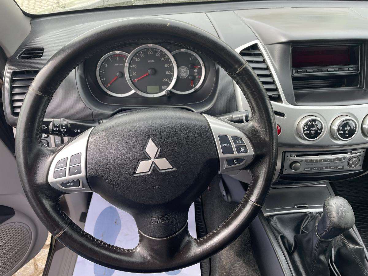 mitsubishi-l200-2012-diesel-2477cc