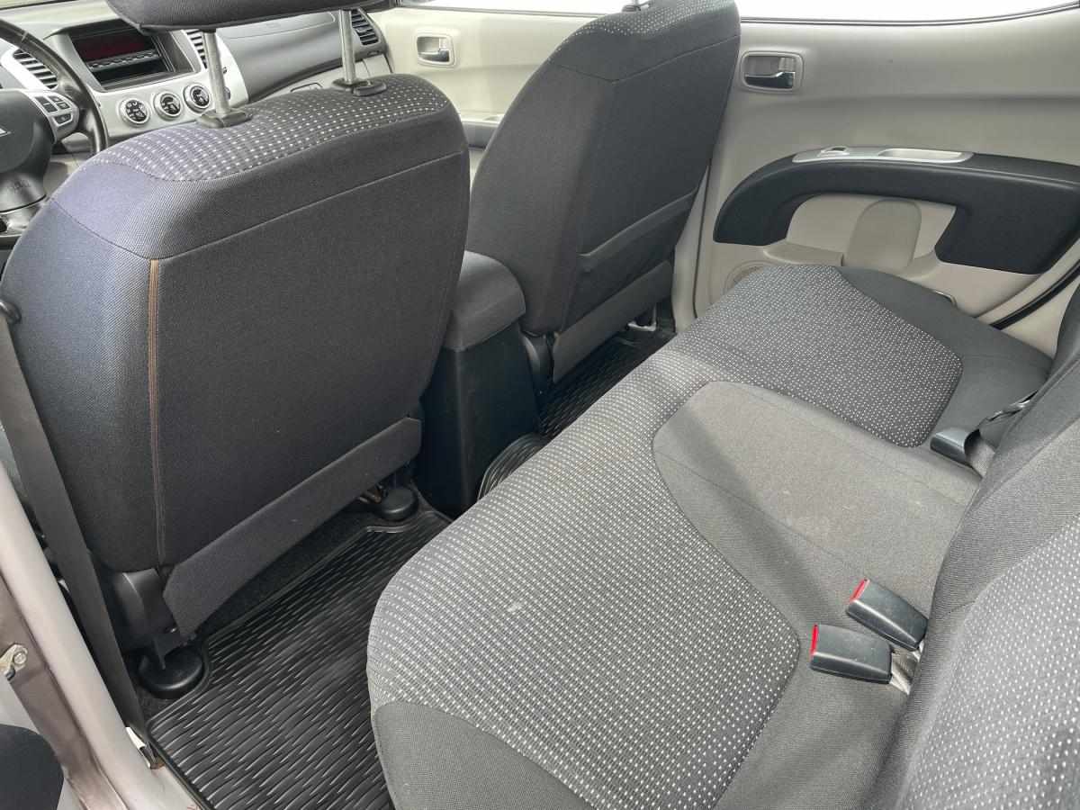 mitsubishi-l200-2012-diesel-2477cc