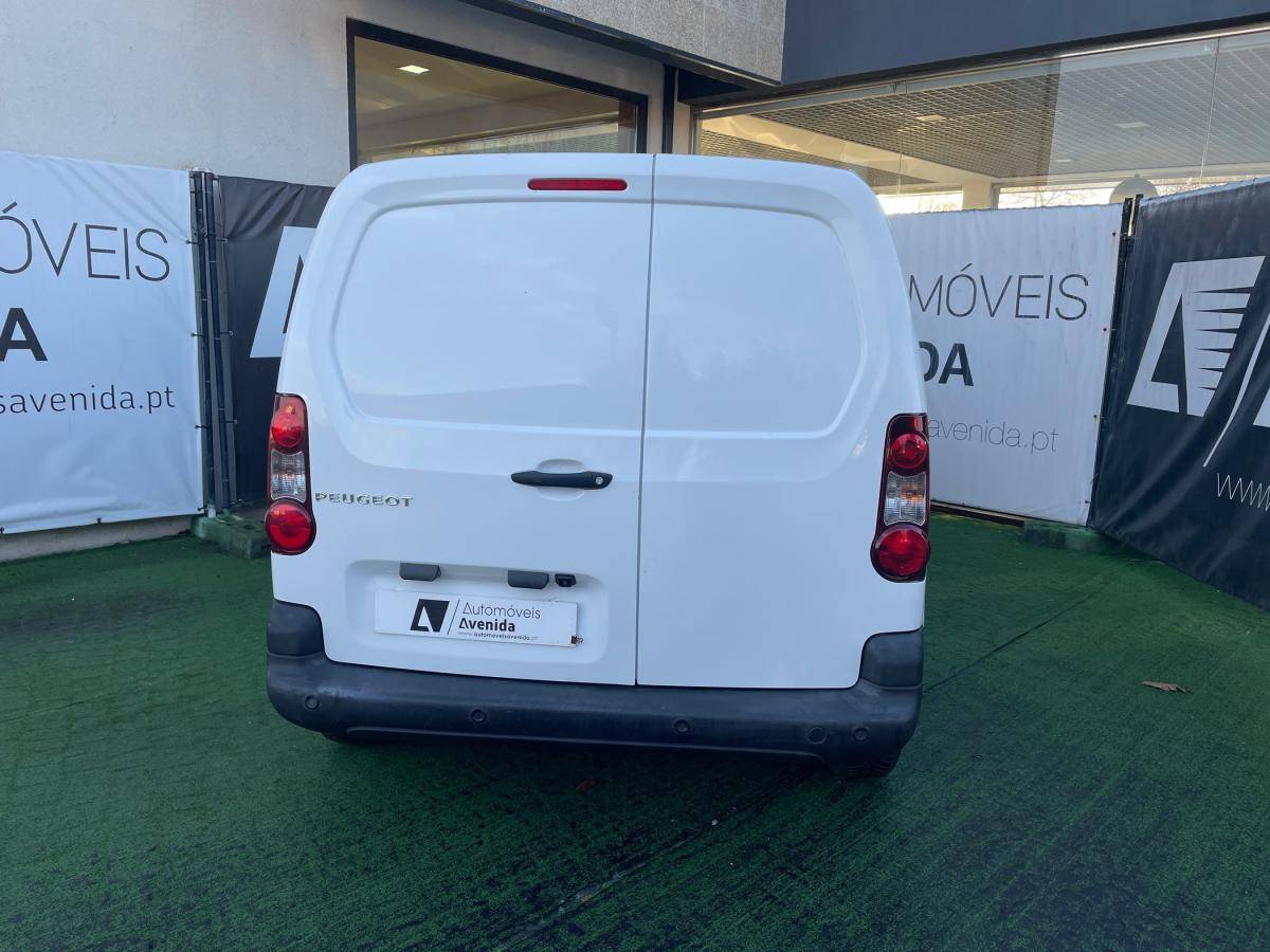 peugeot-partner-2018-diesel-1560cc