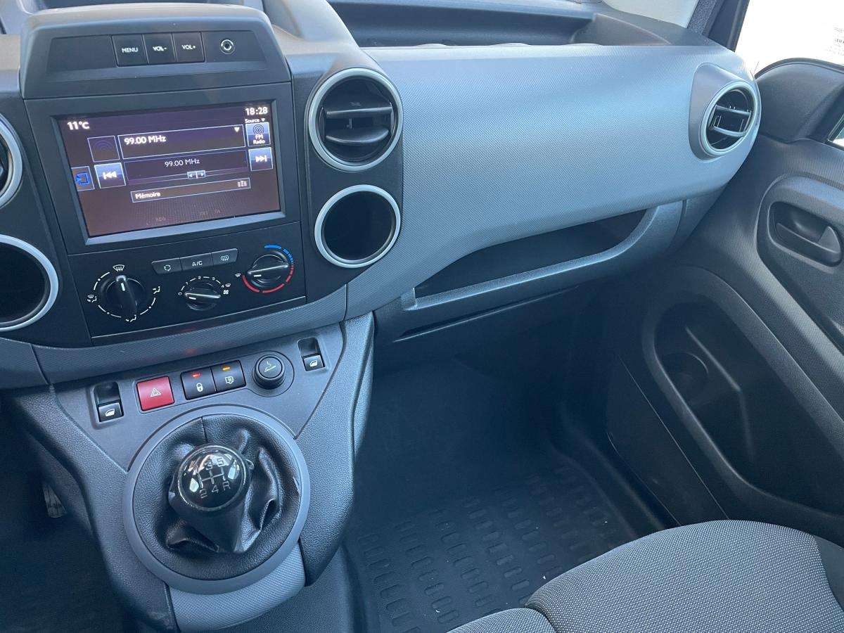 peugeot-partner-2018-diesel-1560cc