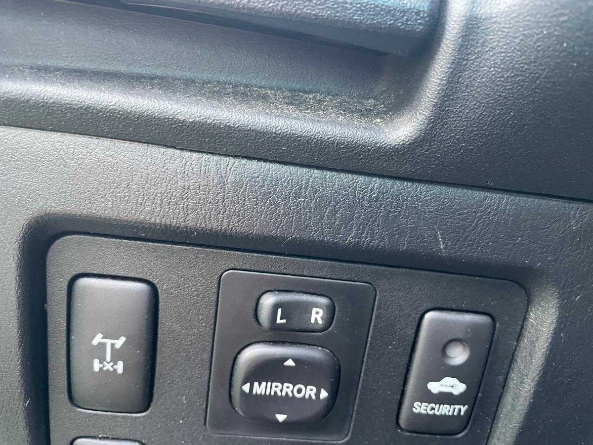 toyota-hilux-2017-diesel-2494cc