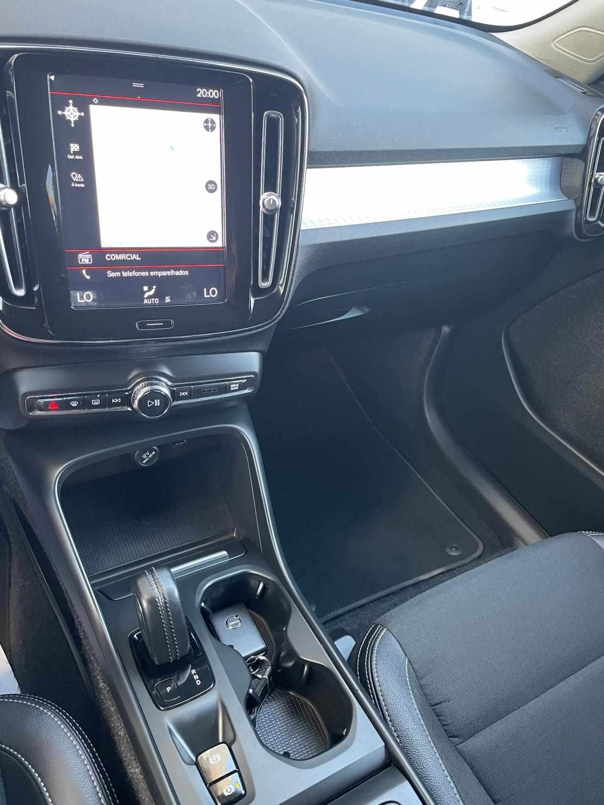 volvo-xc40-2018-diesel-1969cc
