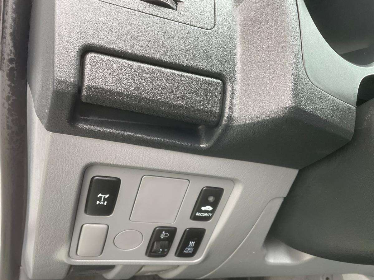 toyota-hilux-2011-diesel-2494cc