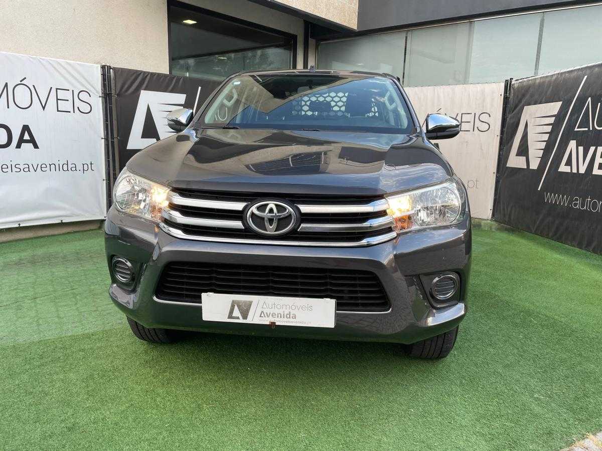 toyota-hilux-2019-diesel-2393cc