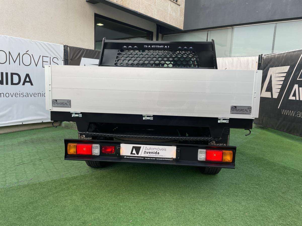toyota-hilux-2019-diesel-2393cc