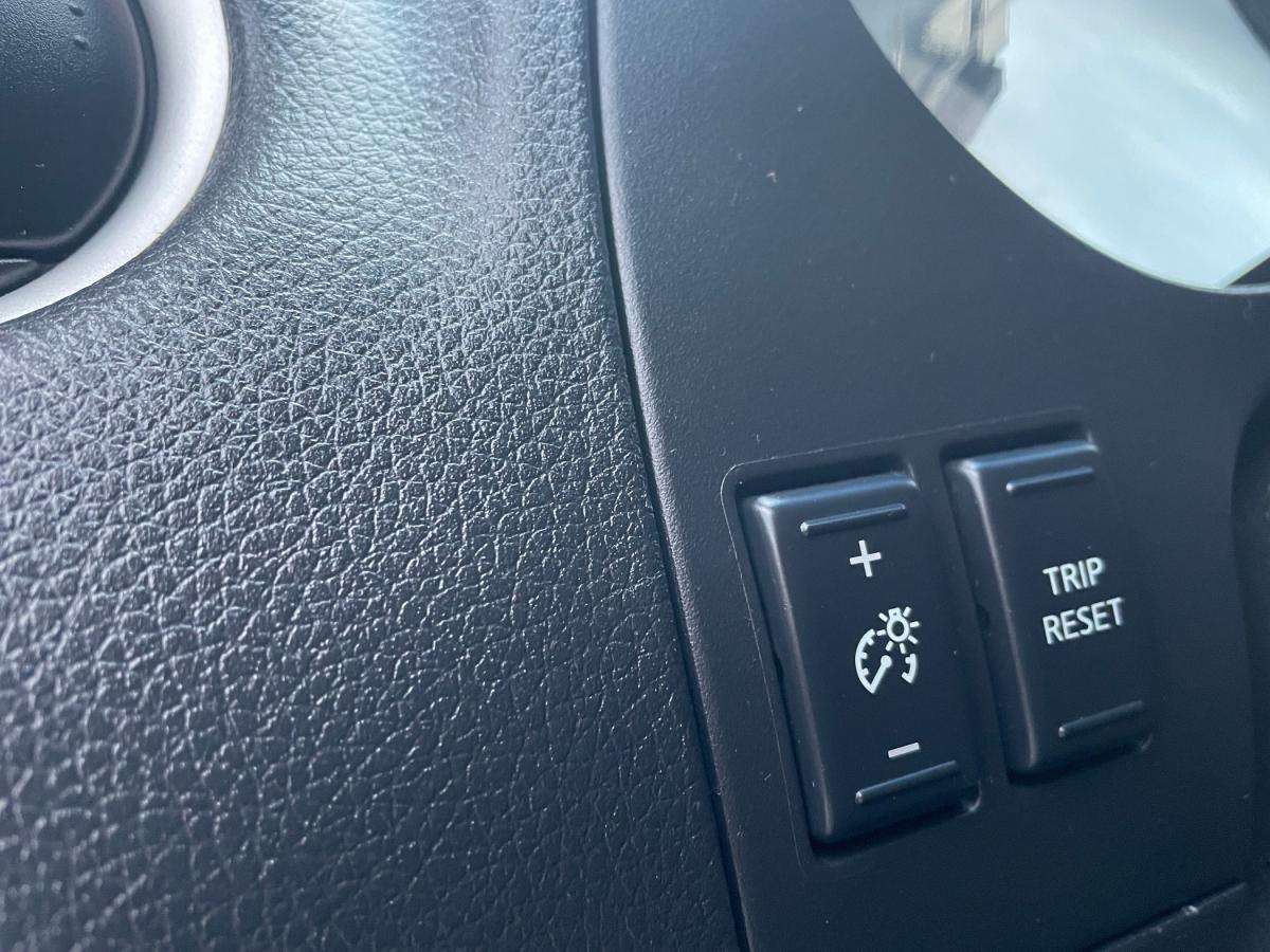 nissan-navara-2017-diesel-2298cc