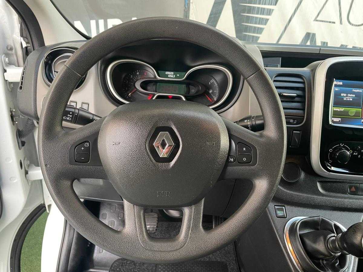 renault-trafic-2018-diesel-1598cc