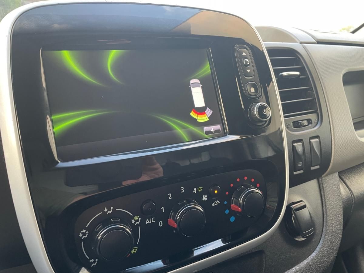 renault-trafic-2018-diesel-1598cc