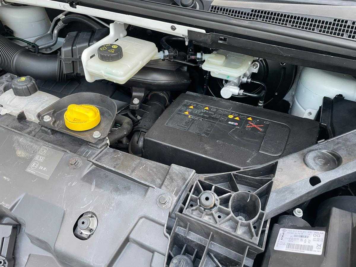 renault-trafic-2018-diesel-1598cc