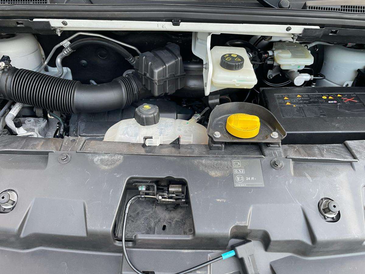 renault-trafic-2018-diesel-1598cc