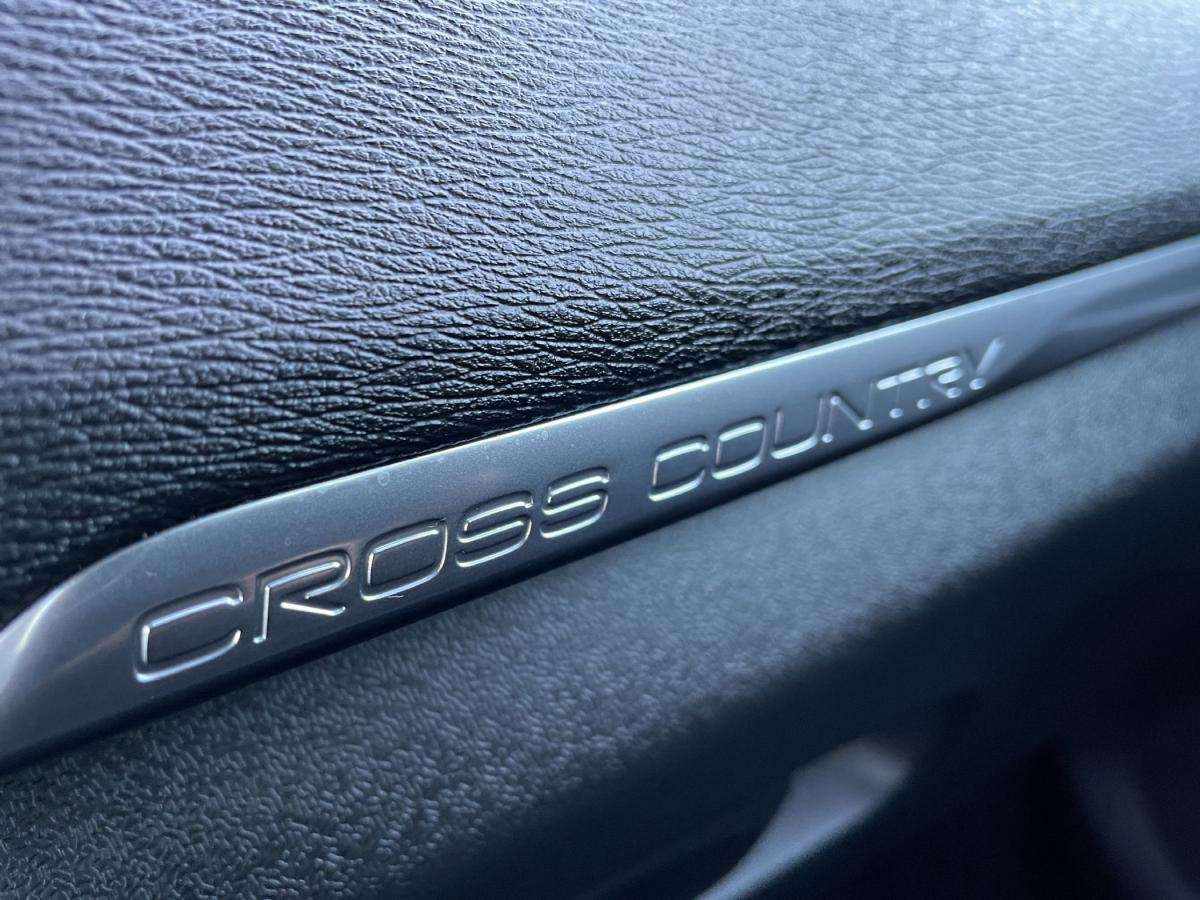volvo-v40-2016-diesel-2000cc
