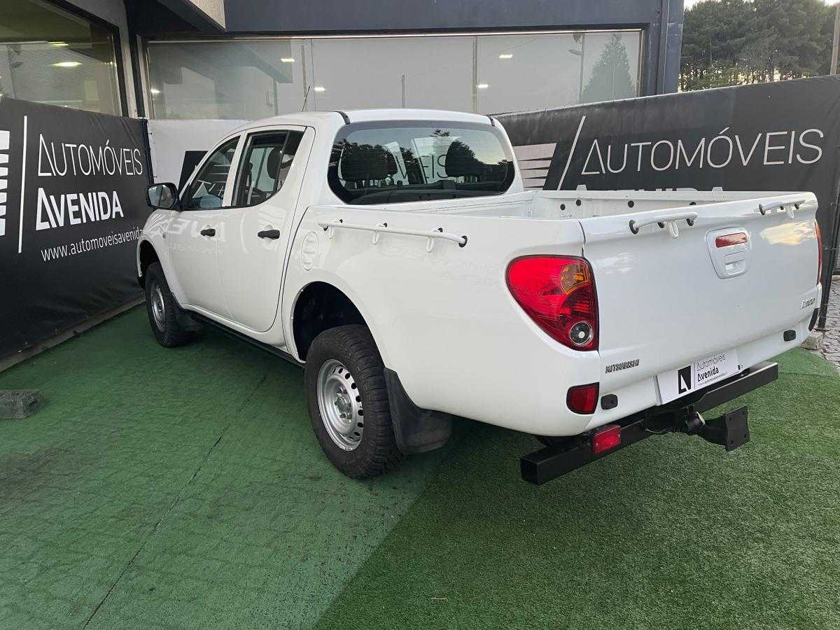 mitsubishi-l200-2011-diesel-2477cc