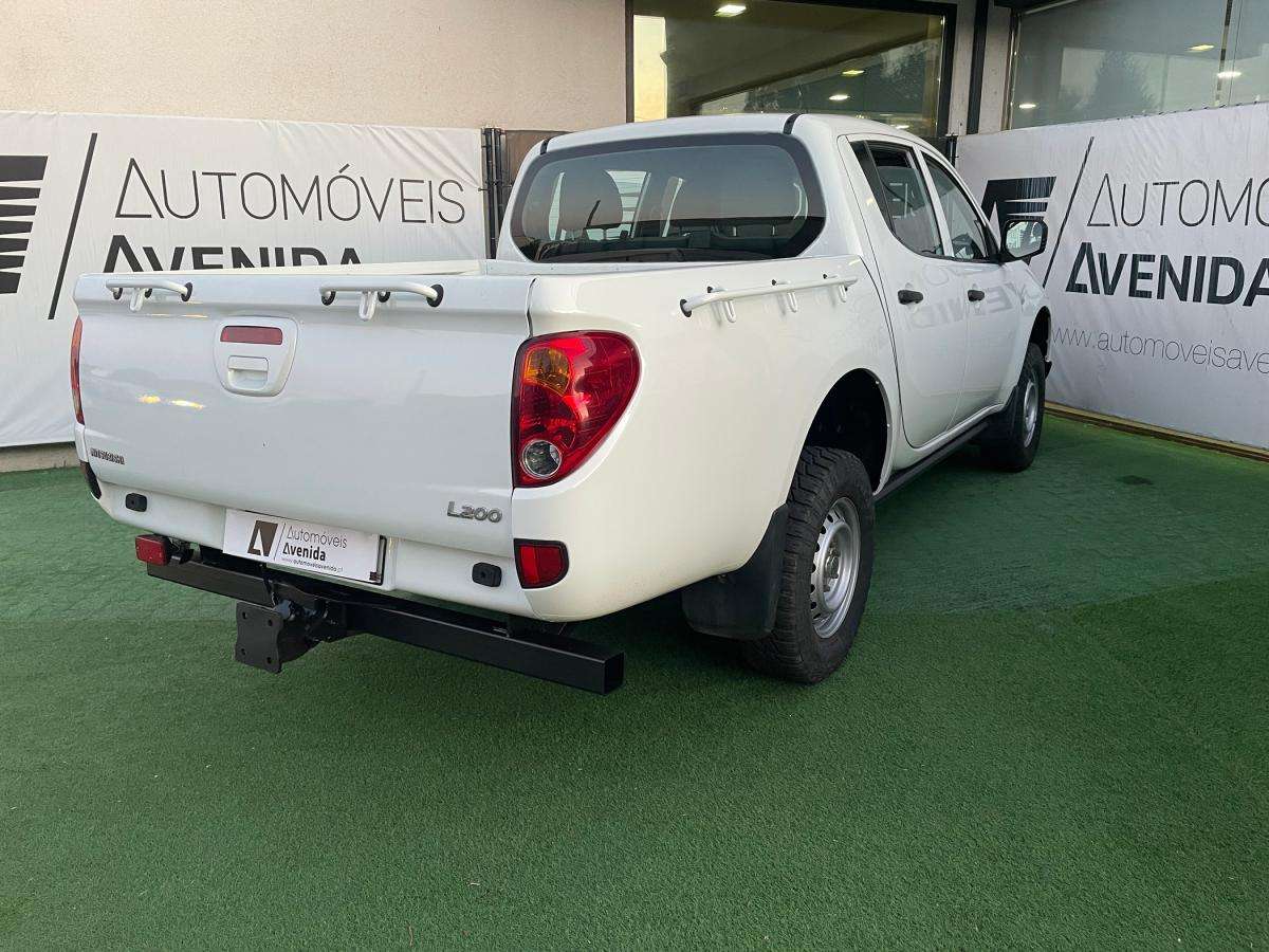 mitsubishi-l200-2011-diesel-2477cc