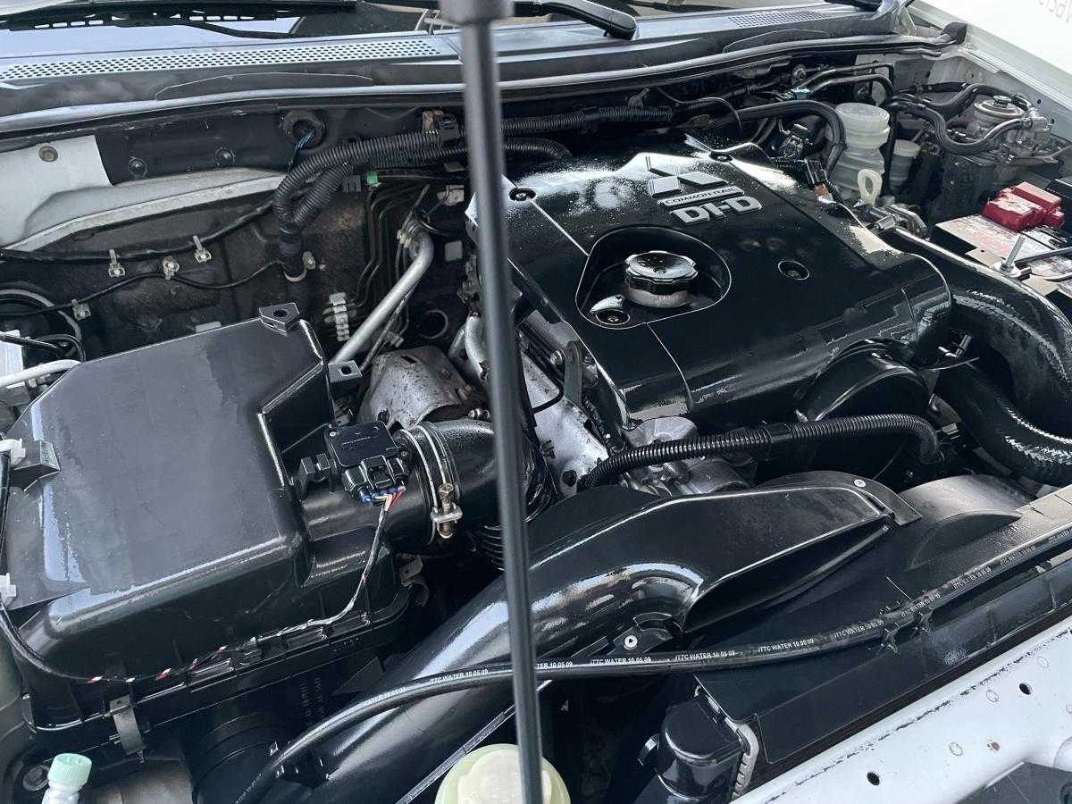 mitsubishi-l200-2009-diesel-2477cc