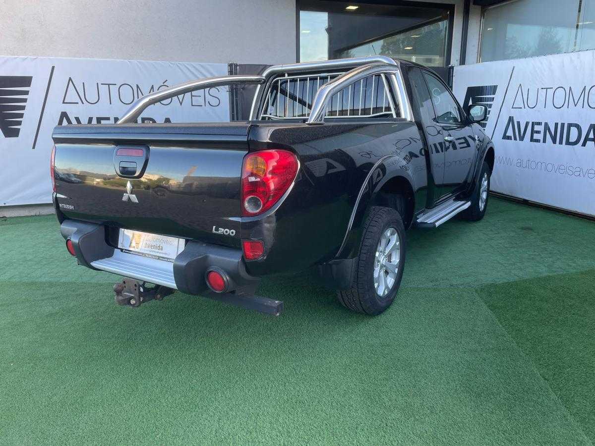 mitsubishi-l200-2013-diesel-2477cc
