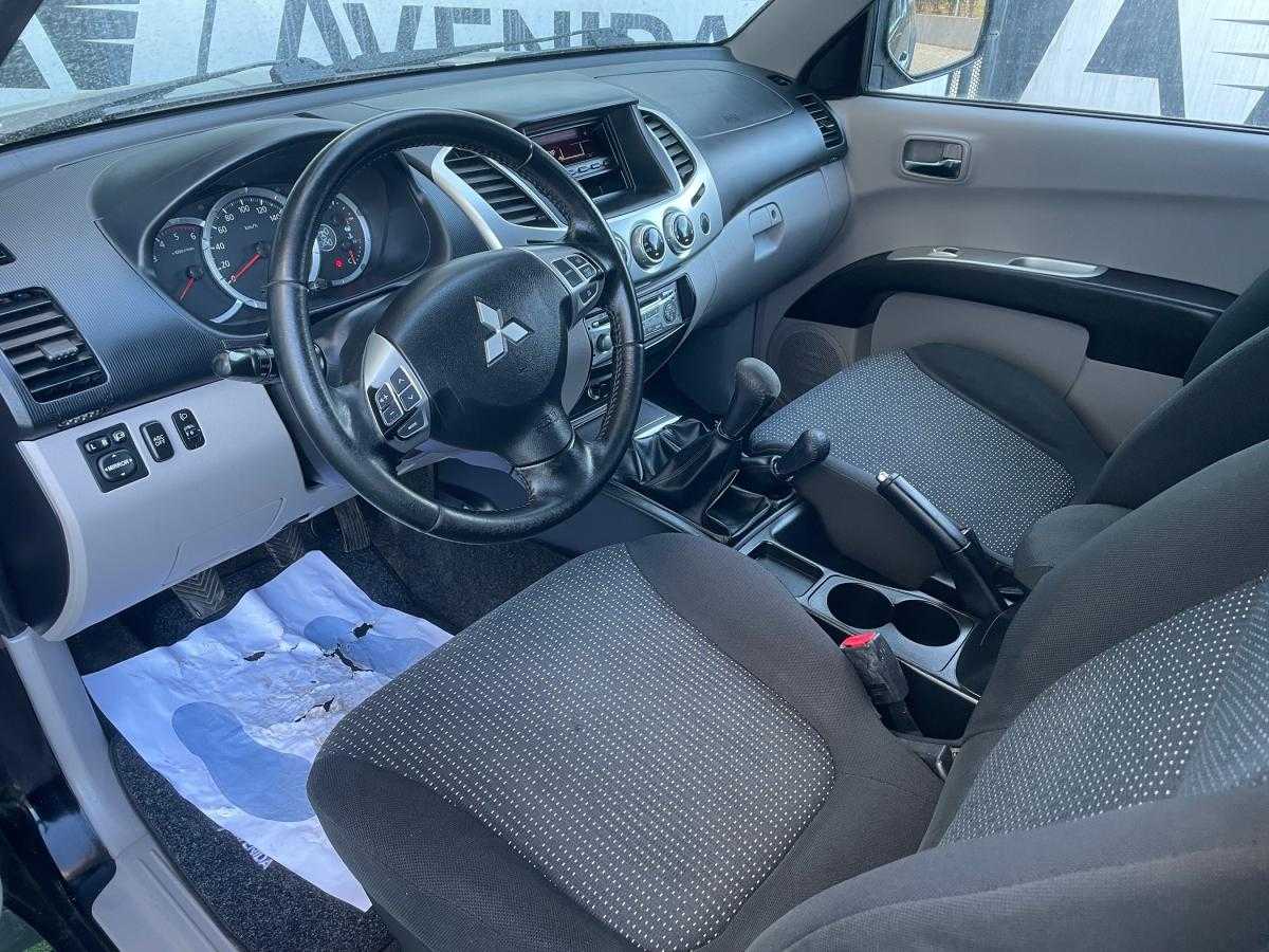 mitsubishi-l200-2013-diesel-2477cc