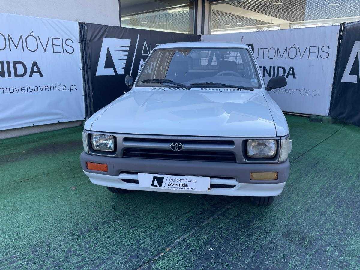 toyota-hilux-1993-diesel-2446cc