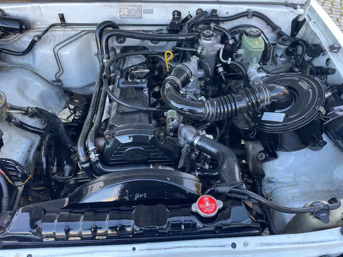 toyota-hilux-1993-diesel-2446cc