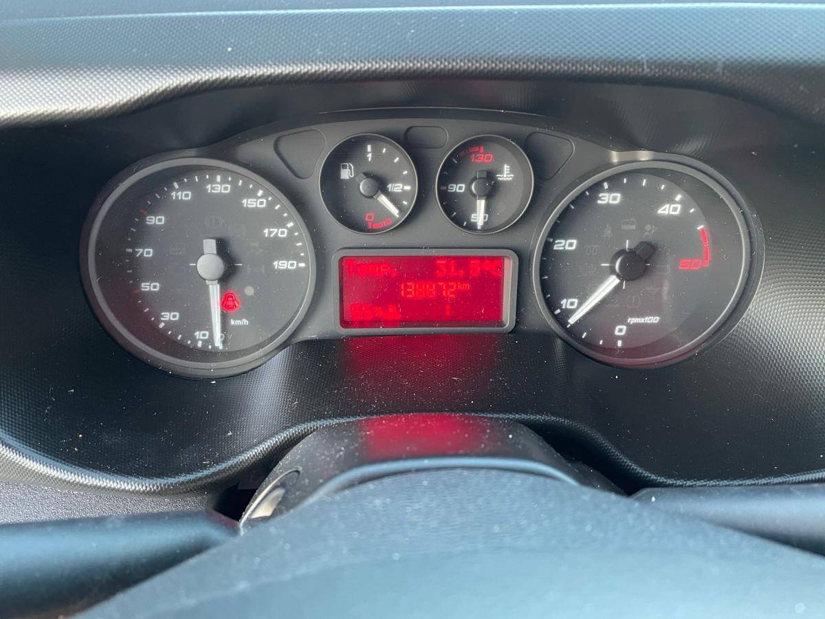 iveco-daily-2018-diesel-2998cc