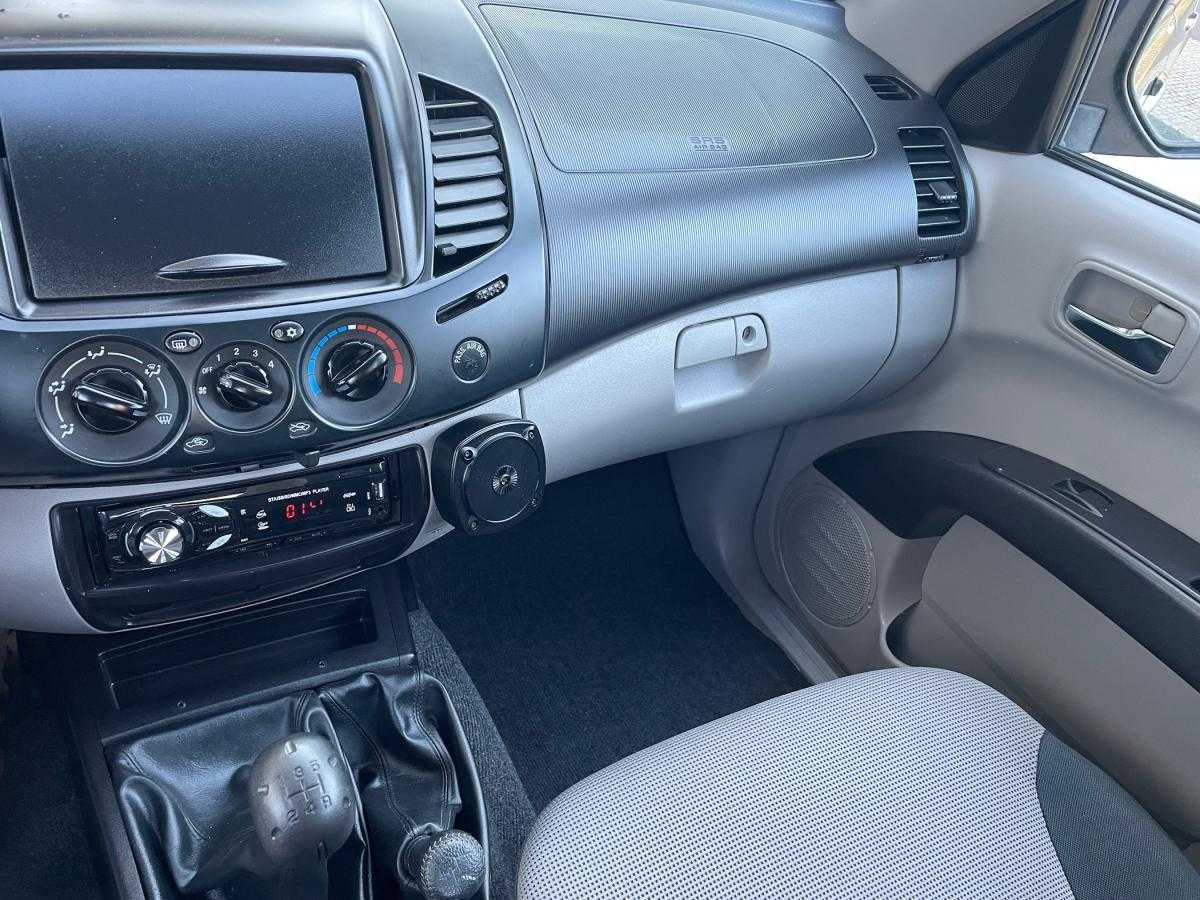 mitsubishi-l200-2011-diesel-2477cc