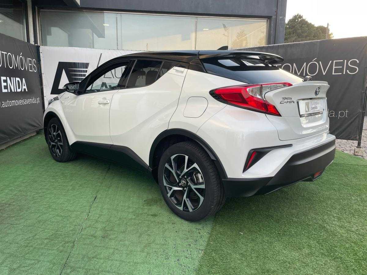 toyota-c-hr-2019-hibrido-a-gasolina-1798cc