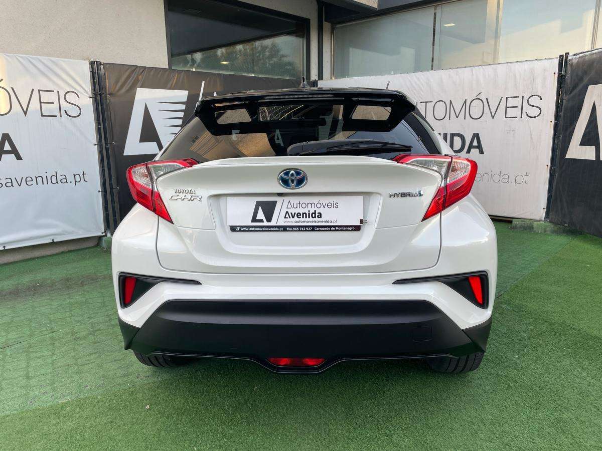 toyota-c-hr-2019-hibrido-a-gasolina-1798cc